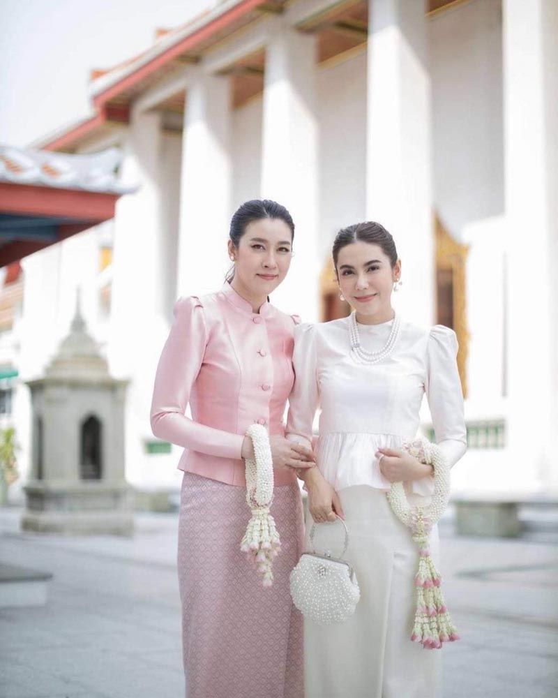 เชียร์ การ์ตูน