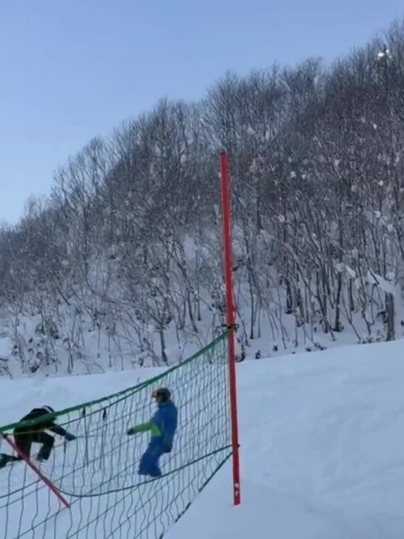 อั๋น ภูวนาท เล่นสกีตกเขา