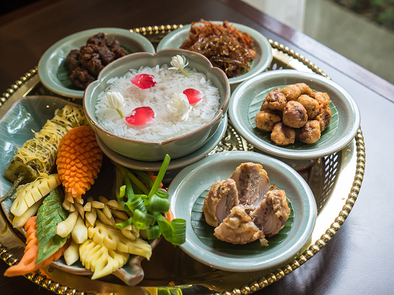 ข้าวแช่ เมนูอาหารไทยโบราณ เมนูคลายร้อน สูตรอาหาร 