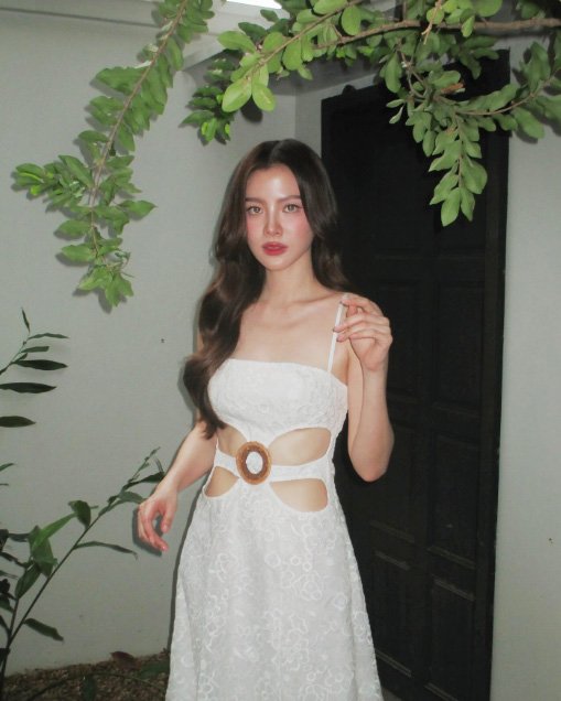 ใบเฟิร์น พิมพ์ชนก แฟชั่น