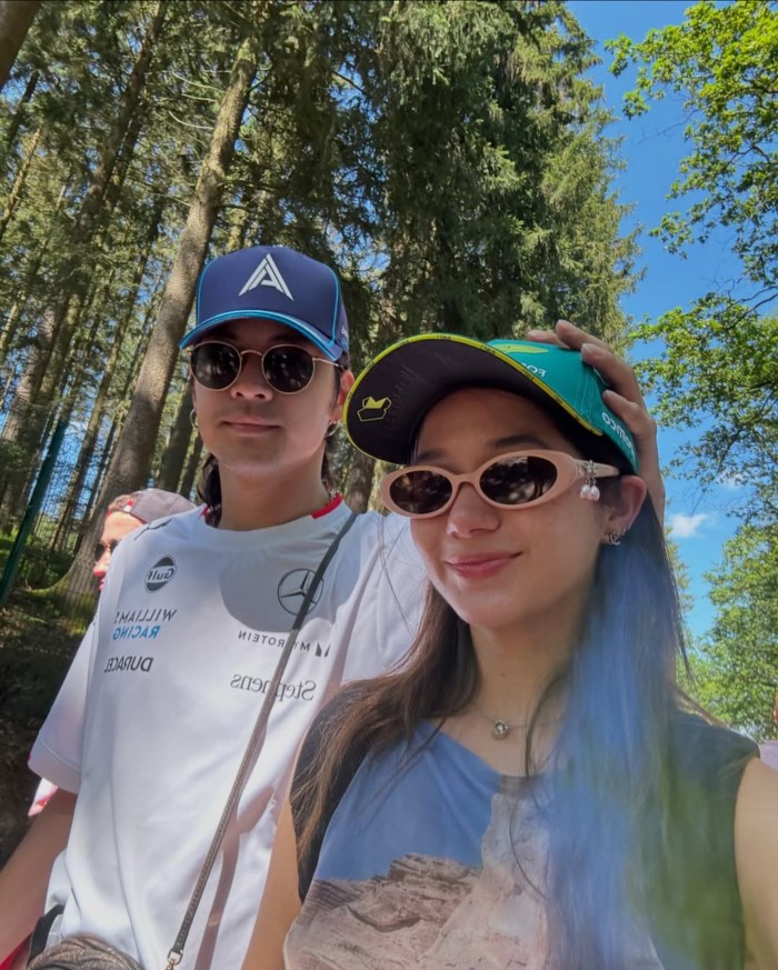 วี วิโอเลต, เก้า จิรายุ