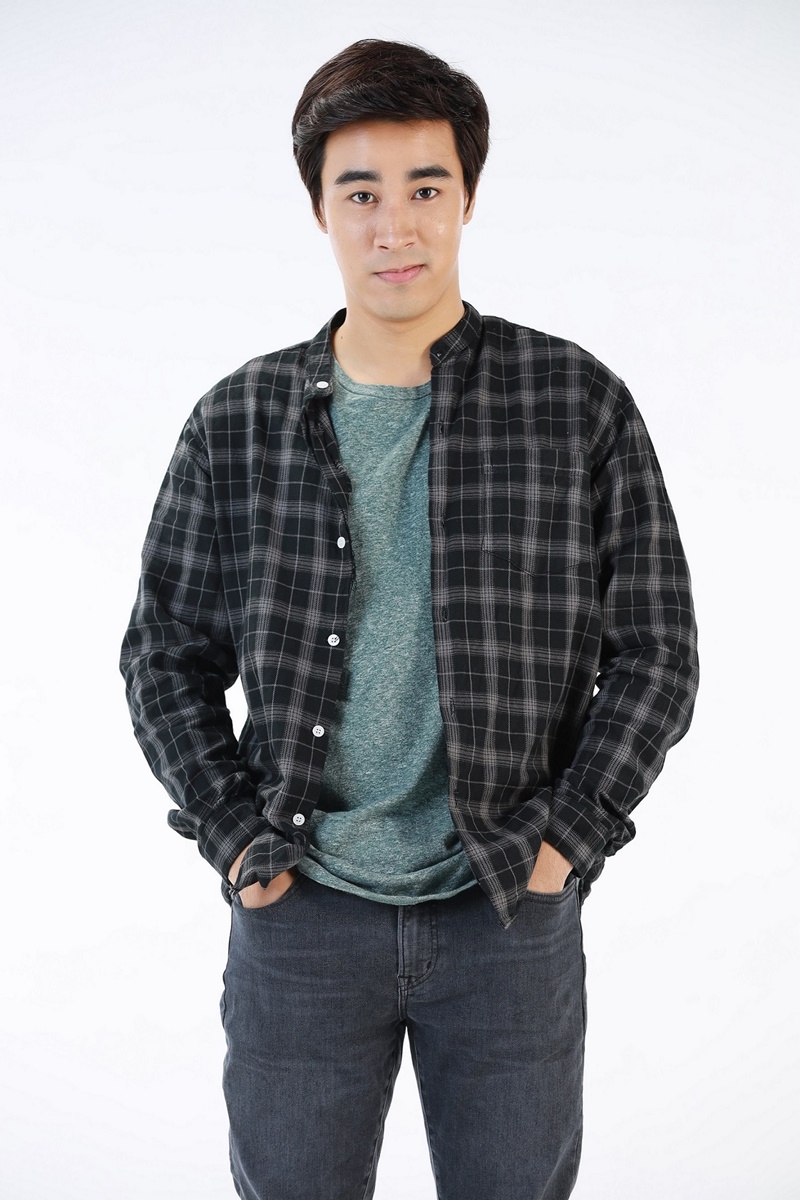 สาวน้อยร้อยไมค์