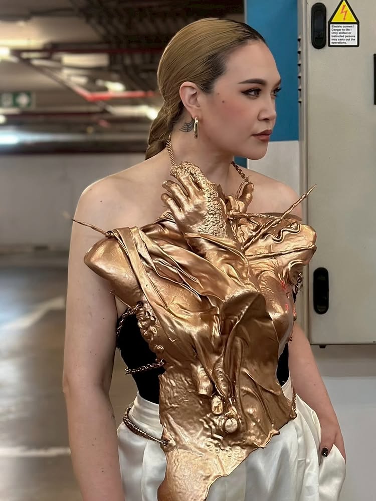 ทาทา ยัง ลุคล่าสุด นุ่งเดรสสั้นวิบวับ