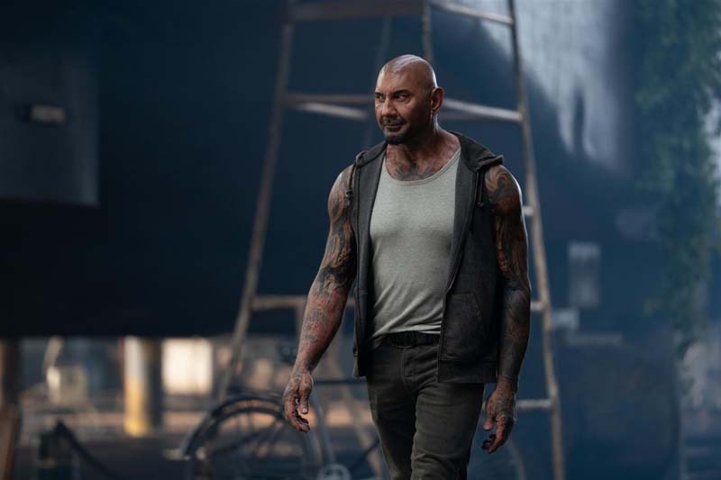 เดฟ บอทิสต้า ในบทบาทนักล่าสมบัติ Jake จากหนัง Afterburn