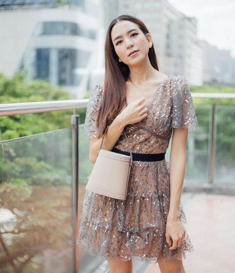 พลอย ชิดจันทร์