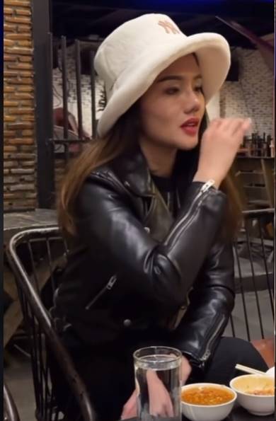  แพรวพราว แสงทอง