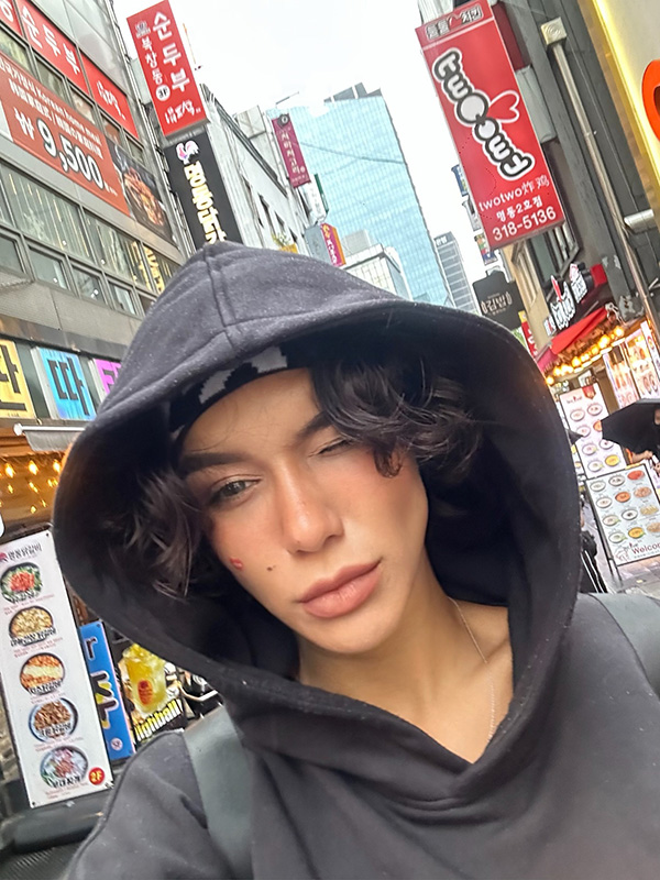 พราด้า ธันย์สิตา