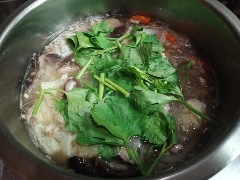 วิธีทำต้มจืดวุ้นเส้น ใส่ขึ้นฉ่าย