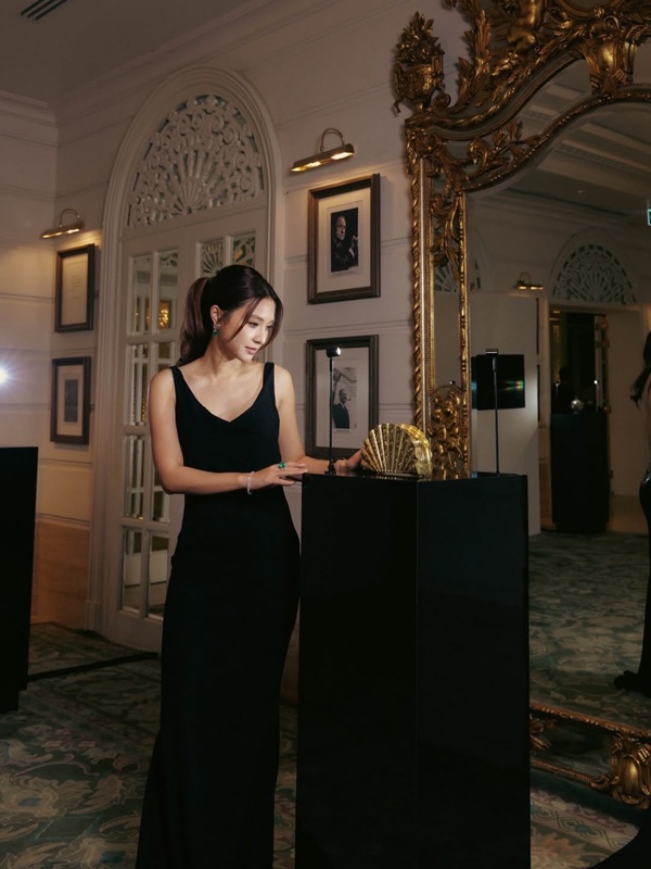 ไฮโซเซนต์ มิว นิษฐา