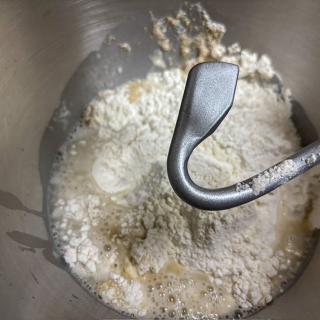 สูตรขนมปังเกลือแครกเกอร์ หรือ Craquelin Shio Pan เมนูขนมปัง ขนมปังเกลือ ชิโอะปัง สูตรขนม