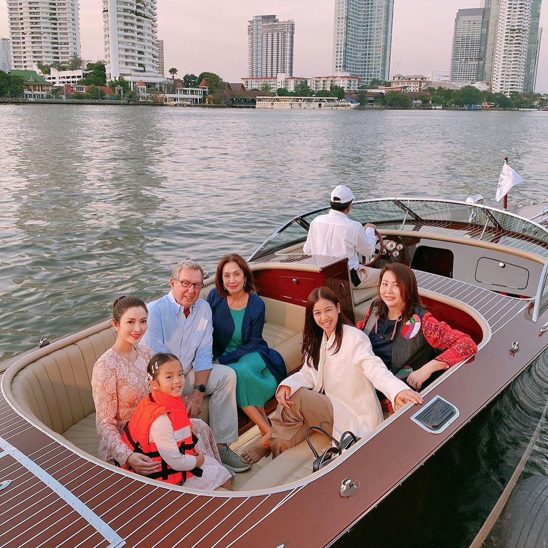 แอฟ ทักษอร พ่อป่วย