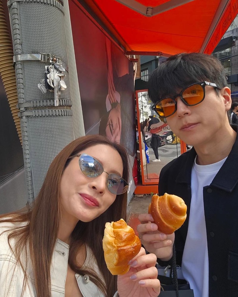 แอฟ ทักษอร - นนกุล ชานน
