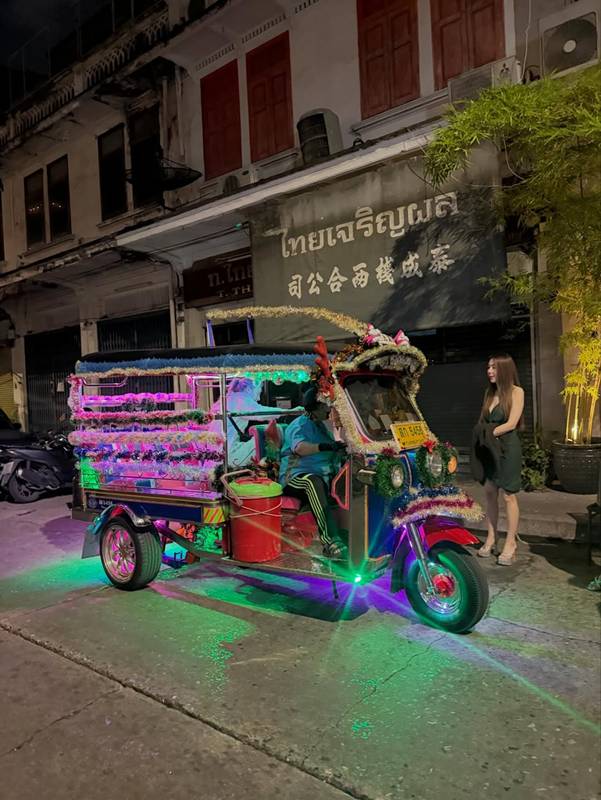 พอลล่า เทเลอร์ ฉลองวันเกิด 43 ปี