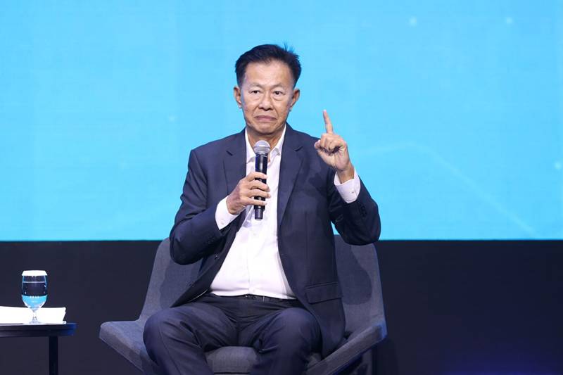 บุญคลี ปลั่งศิริ