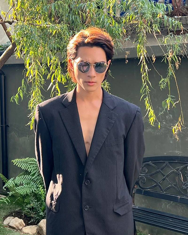 แน็ก ชาลี ไตรรัตน์