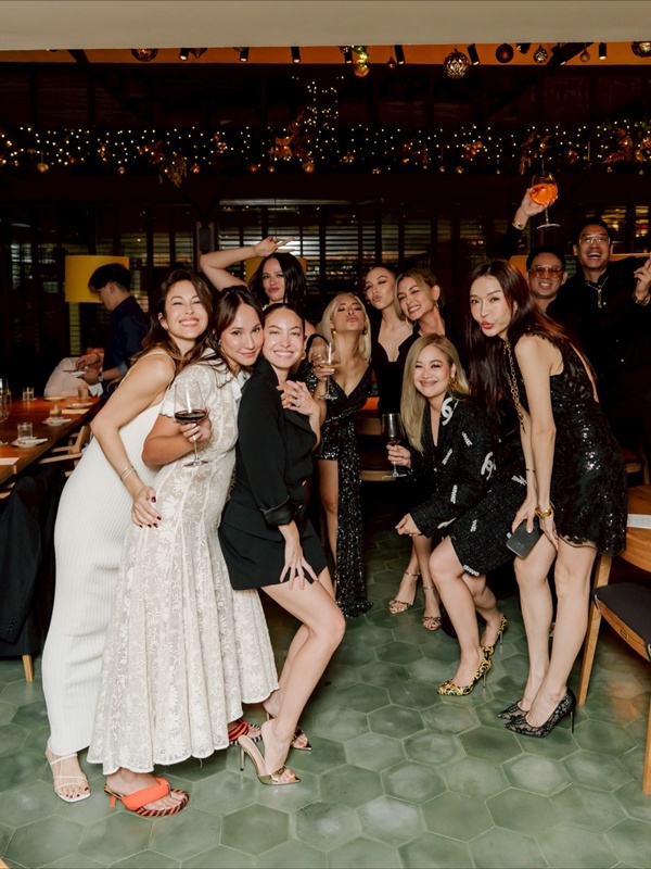 รู้จัก ข้าวโพด สมิทธินันท์ CEO สาว เพื่อนนางเอกตัวท็อป