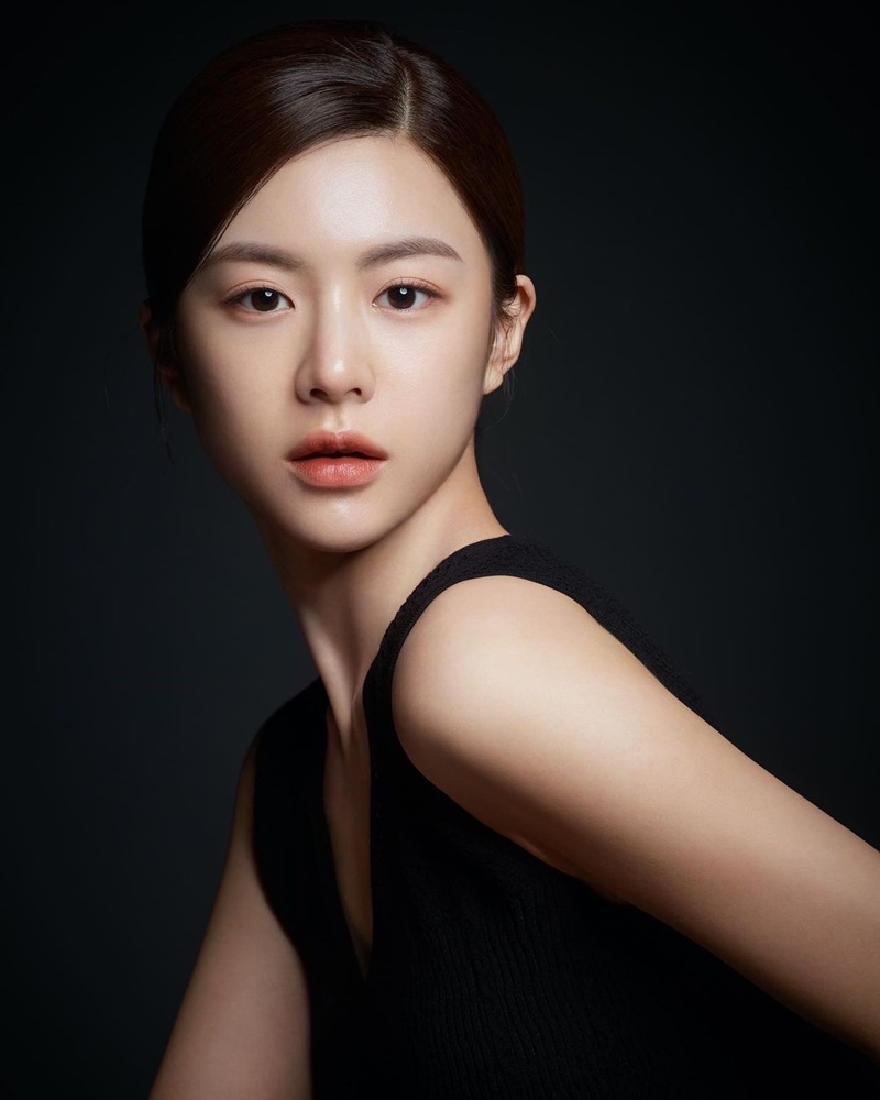 โกยุนจอง ประวัติ go yoon jung