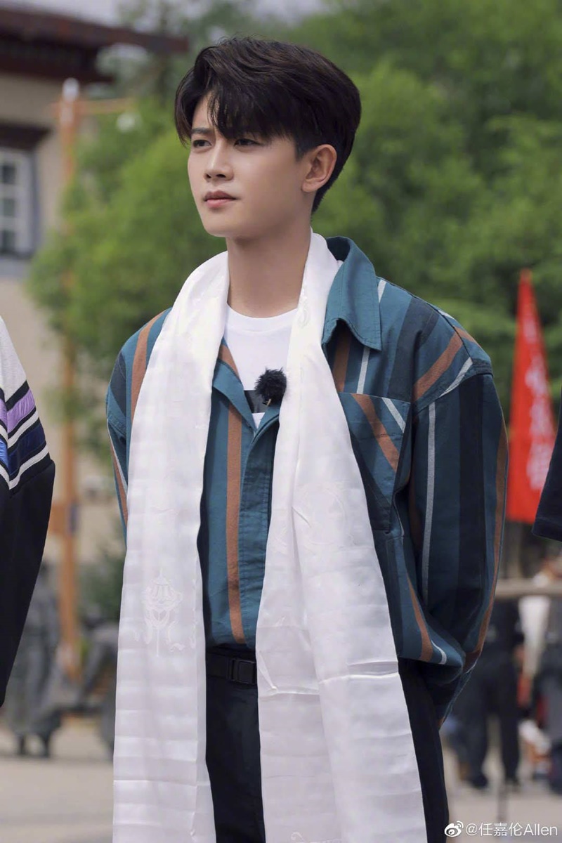 เหรินเจียหลุน เริ่นเจียหลุน