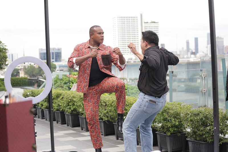 ผู้ใหญ่ลีศรีบานเย็น