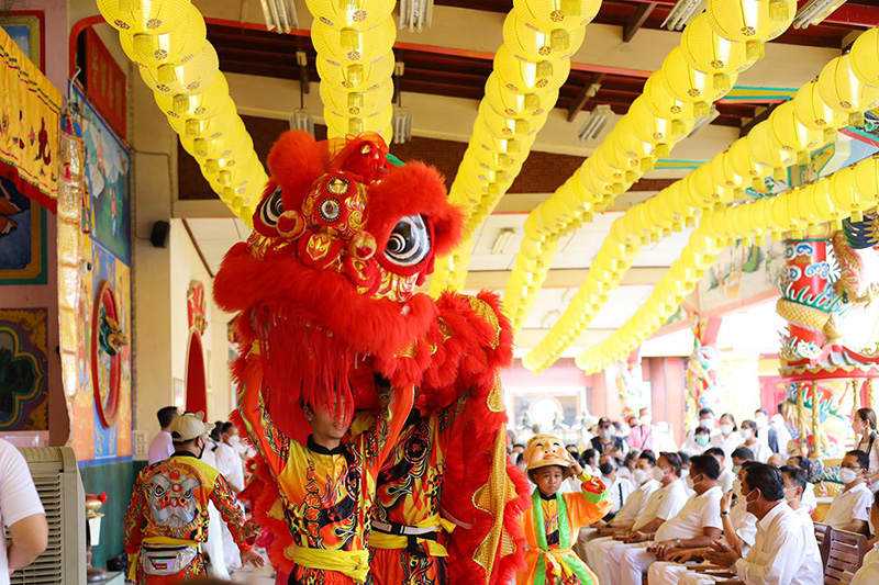 ตลาดท่าเรือ