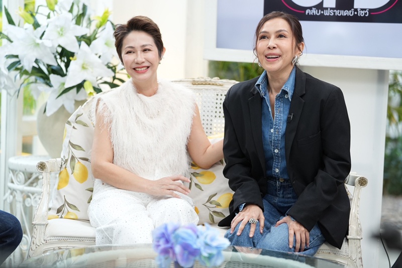 จอย T-Skirt ยุ้ย ปัทมวรรณ ในรายการ Club Friday Show