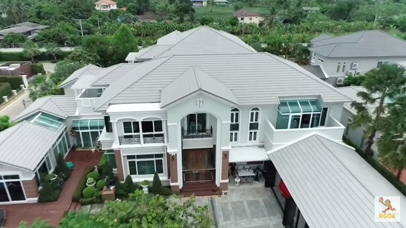บ้านดีเจเพชรจ้า