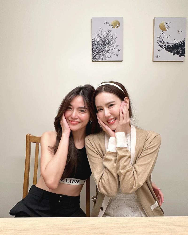 ปราง โอบ เช็กอินร้าน บอย เจี๊ยบ