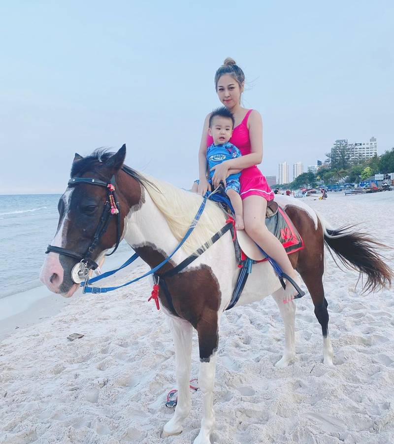 น้ำตาล ลูกสาวตั๊ก มยุรา