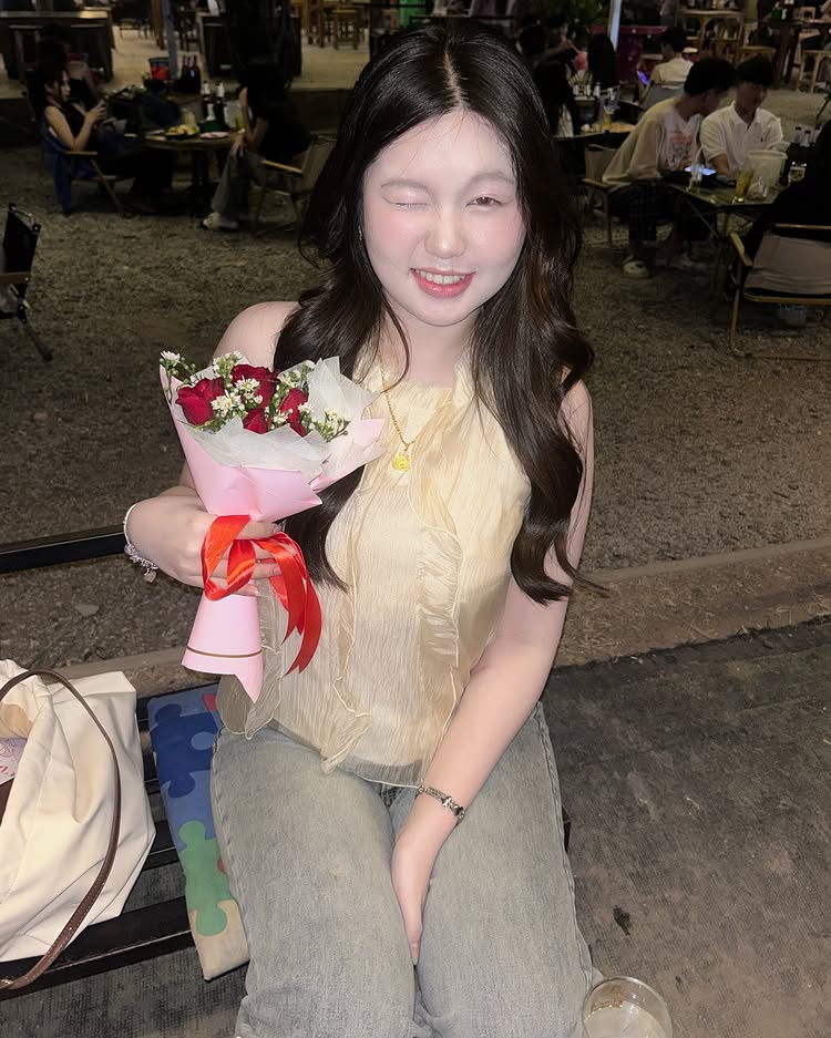 หมวยหลิน เน็ตไอดอลสุดอึ๋ม