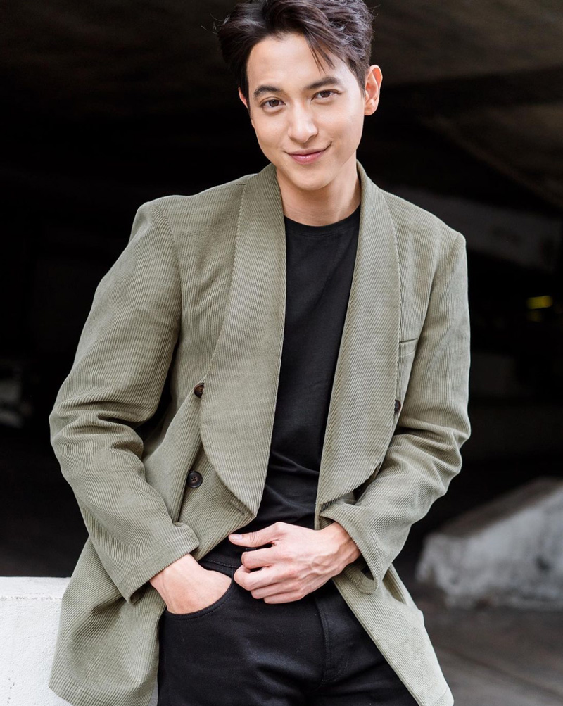 เจมส์ จิรายุ