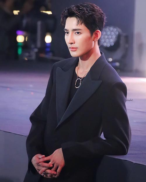 เอิร์ท พิรพัฒน์