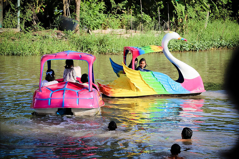 ตลาดน้ำพรประภา กรุงเทพ