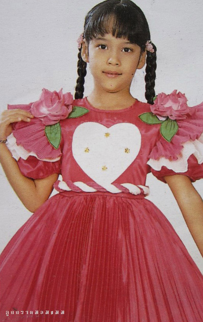 หยาดทิพย์ ราชปาล ประวัติ