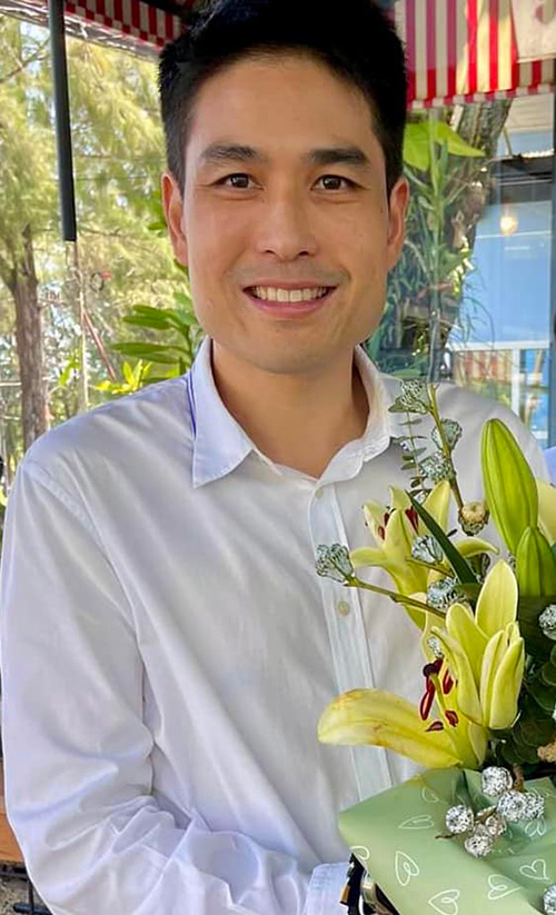 โอ๊ค บรรลุ หงษ์หยก ประวัติ