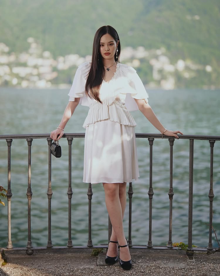 แอลลี่ อชิรญา กับแฟชั่นชุดเดินตลาดกลางคืนที่หัวหิน