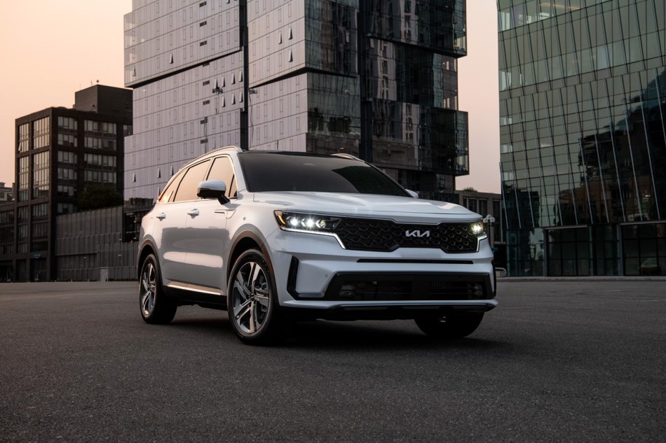 KIA Sorento 2024 ราคาเริ่ม 1,959,000 บาท รถยนต์ SUV แบบ 6 และ 7 ที่นั่ง