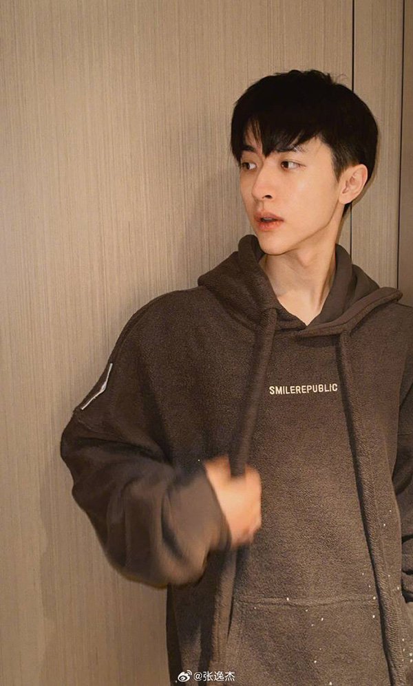 จางอี้เจี๋ย Zhang Yi Jie นักแสดงจีน