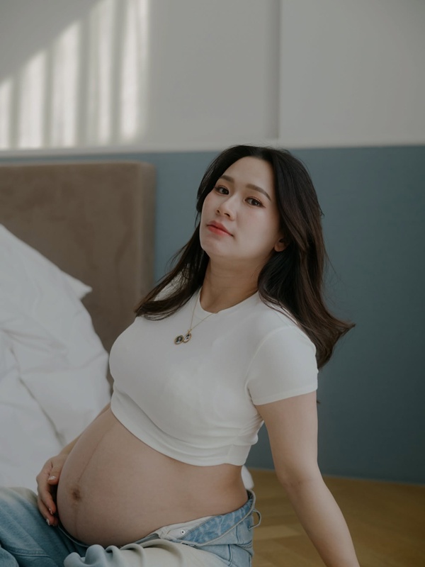 เจมส์ จิรายุ อวดภาพหวาน โฟม อุ้มท้อง 38 สัปดาห์