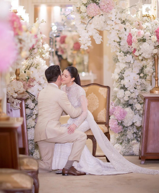 แคท ซอนญ่า ชุดแต่งงาน