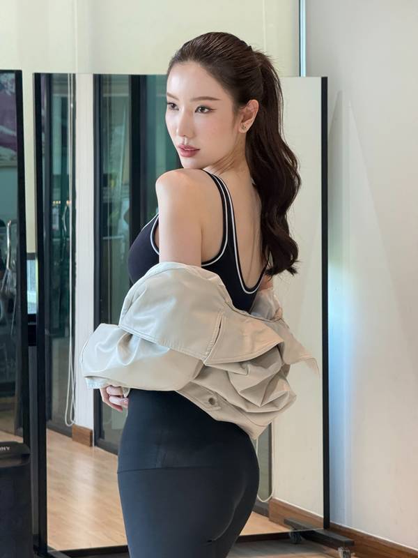 บุ๊ค ธีรชยา Miss Tiffany 2026