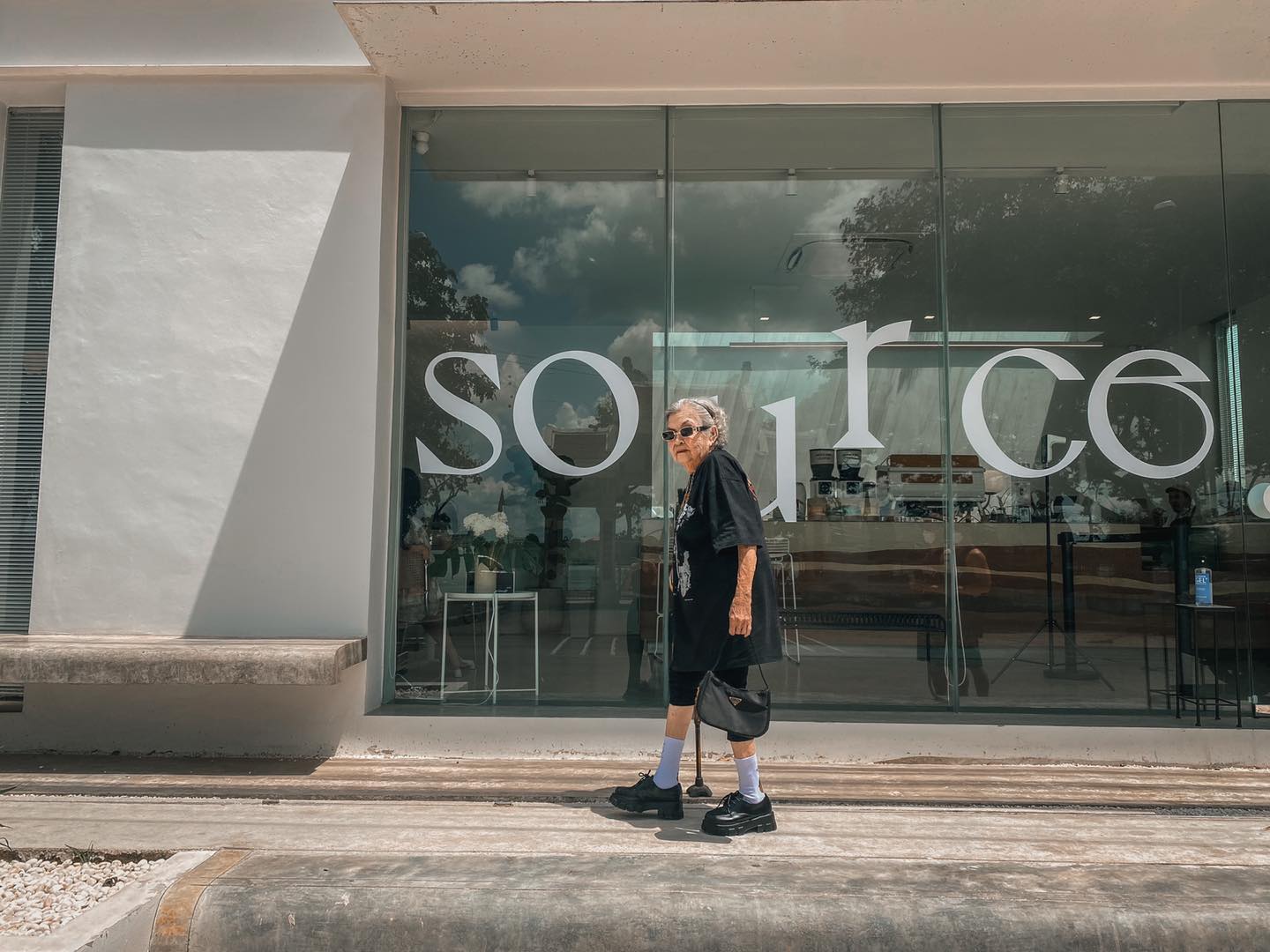 คุณยายหงส์ทอง