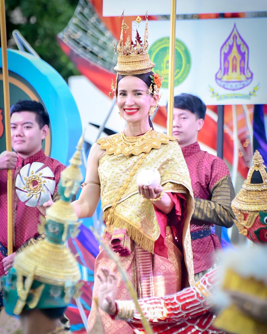 แอน ทองประสม