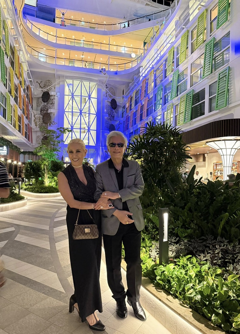 สุรชัย สมบัติเจริญ