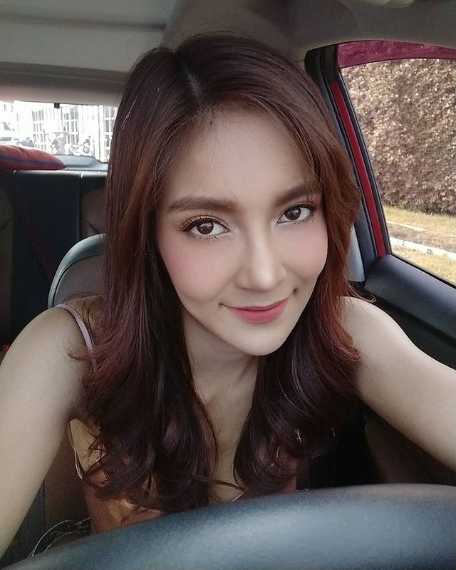 เร รัตน์ฟ้า