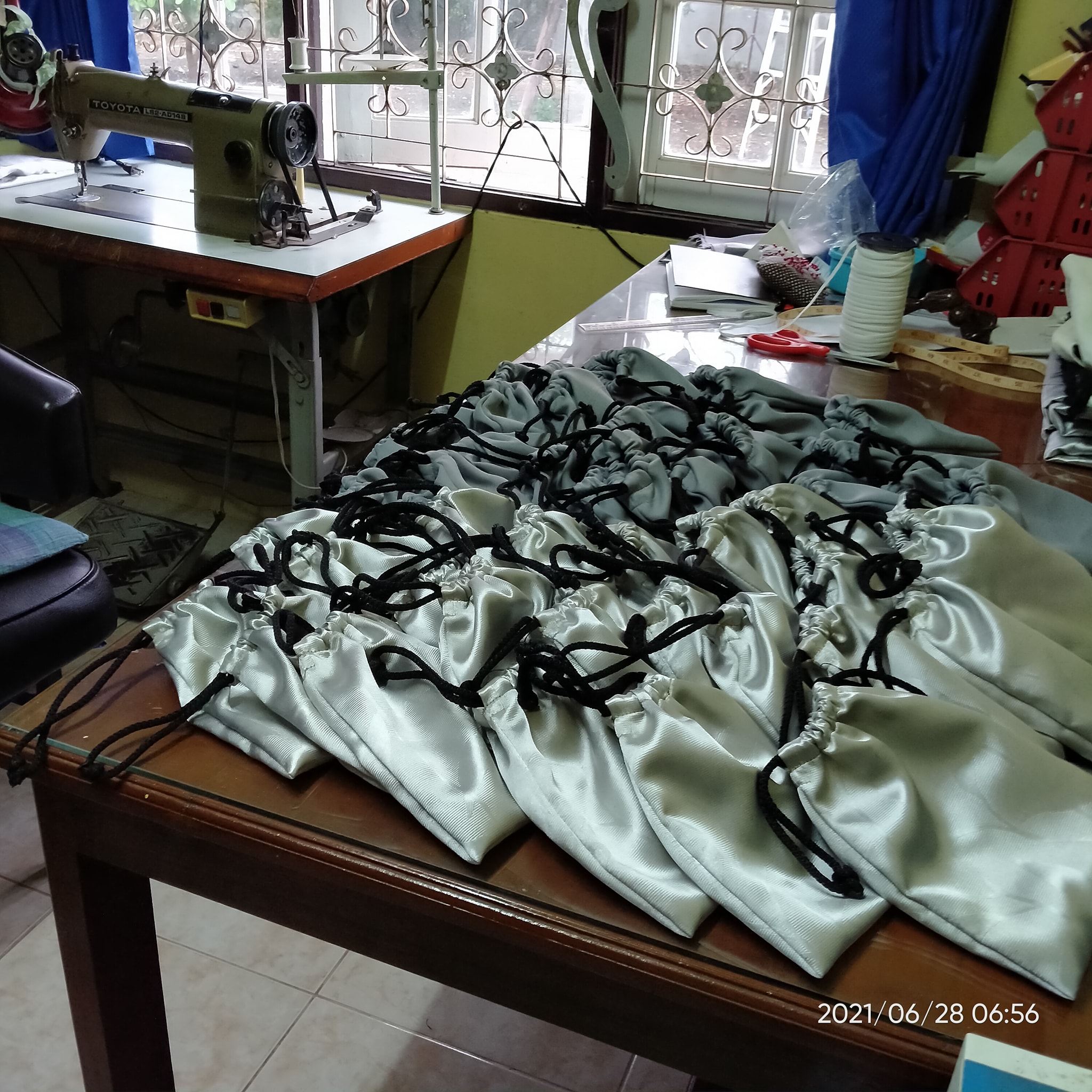 กระเป๋าใส่โทรศัพท์