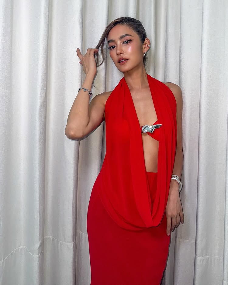 โยเกิร์ต ณัฐฐชาช์ นุ่งบิกินี่อวดหุ่นสับ อื้อหือ เผ็ดร้อนกว่าอากาศ