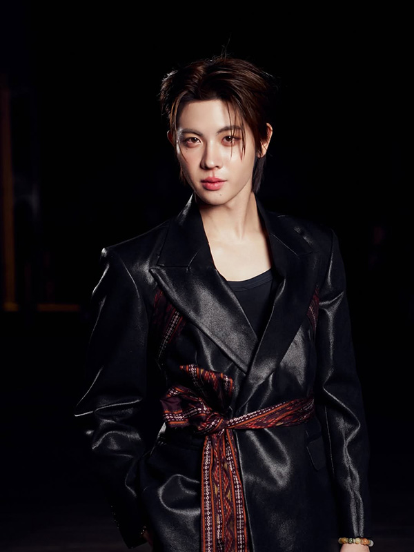 เฟิร์สวัน ดูมันดิประวัติ