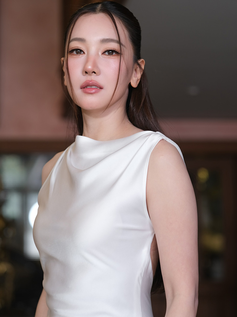 นุ่น วรนุช