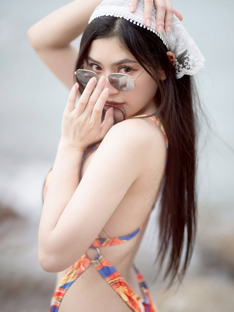 น้ำฟ้า สุภัคพร