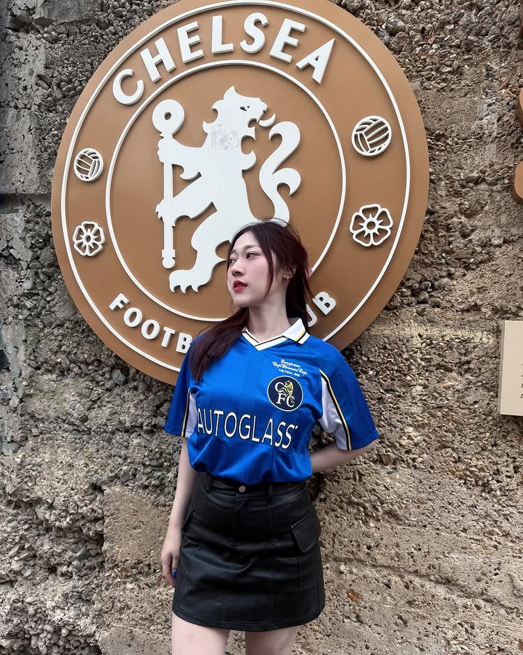 พลอย พลอยสุรีย์ ไอดอลสาวสุดฮอต